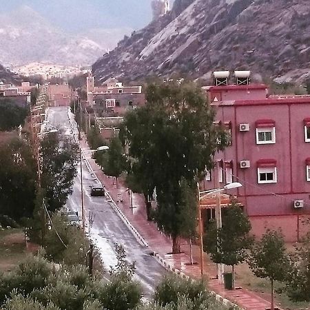 Hotel Titrit Tafraout Bagian luar foto